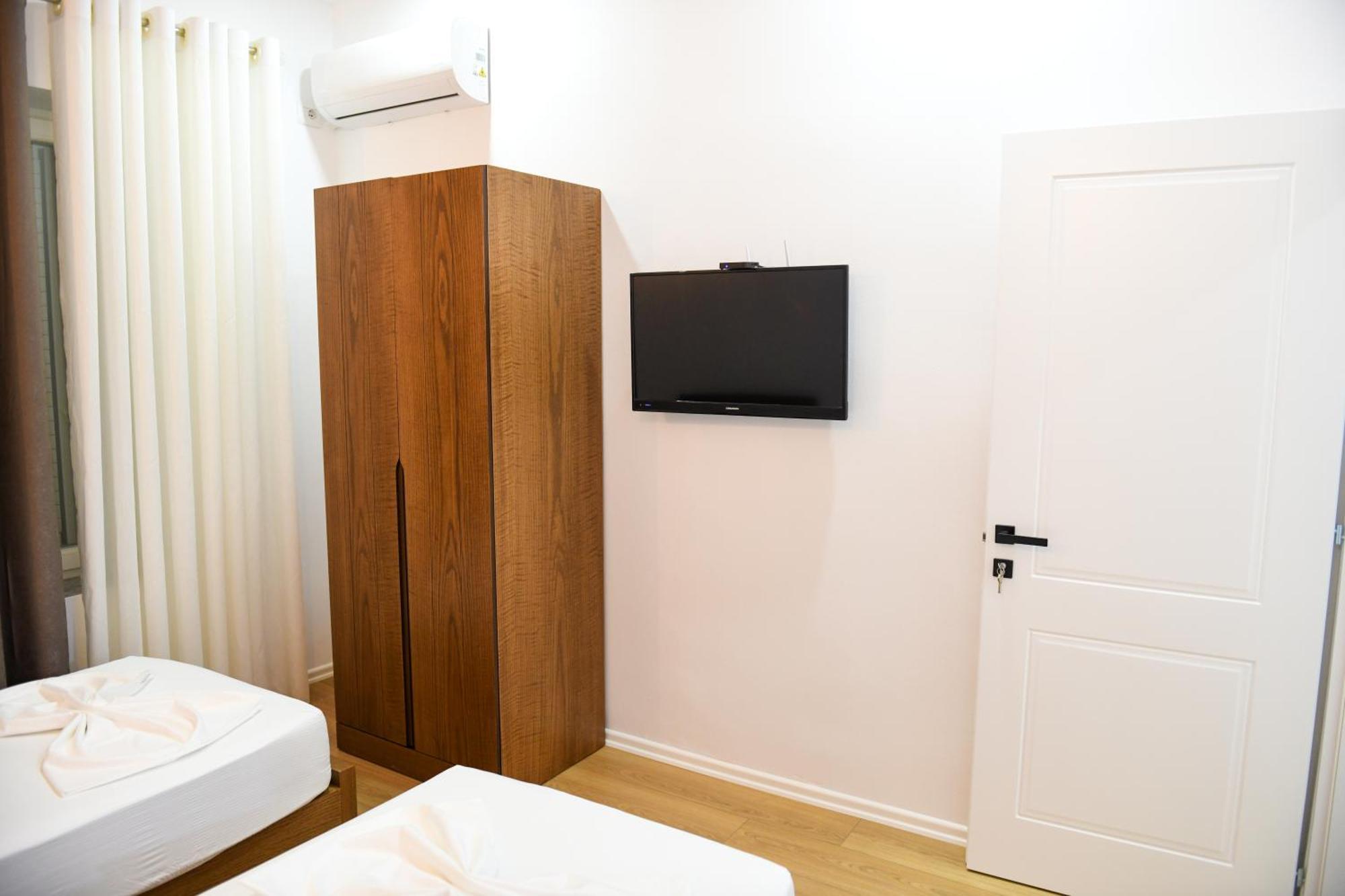 Guest House Cela City Centre Berat Buitenkant foto