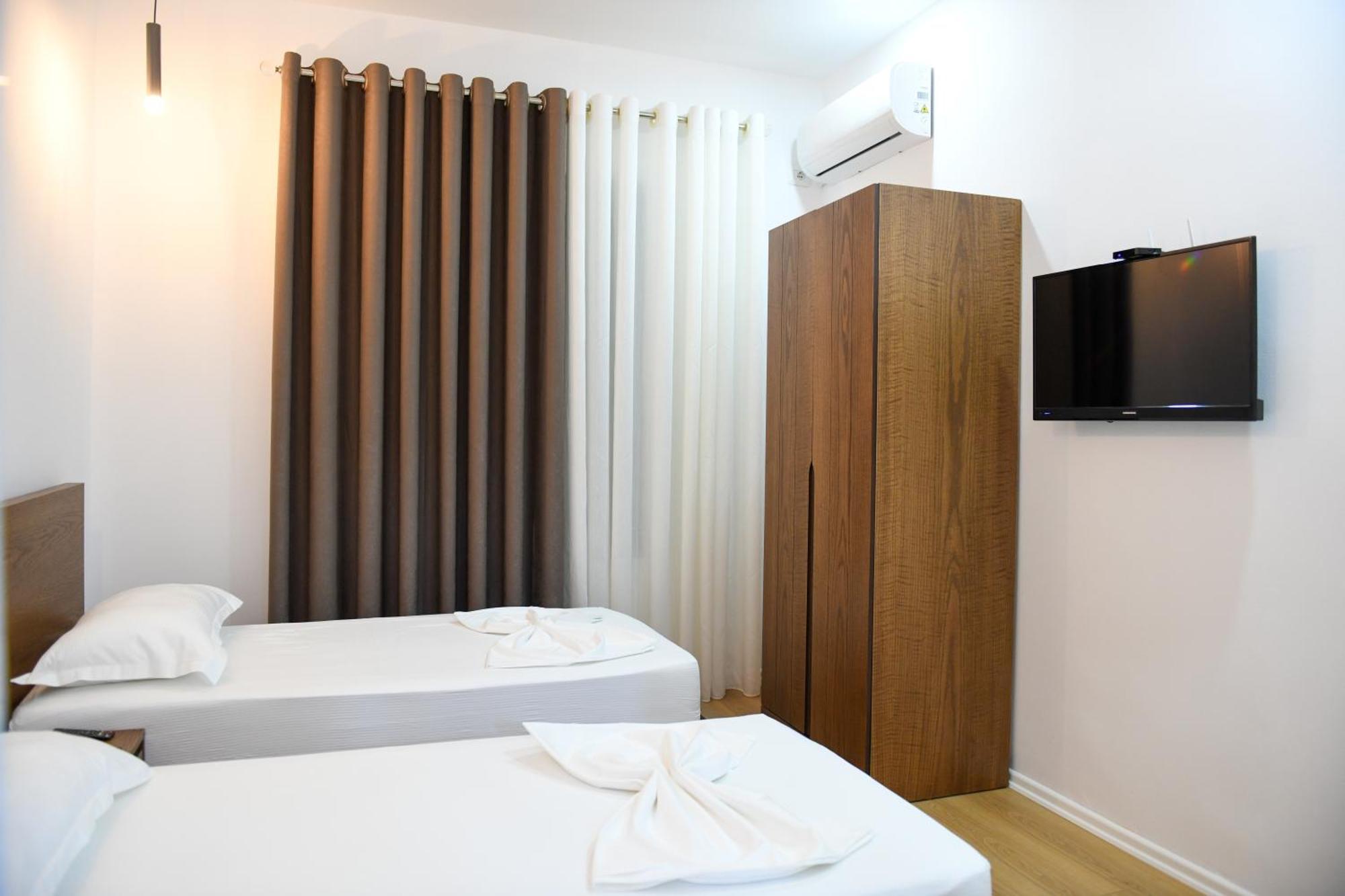 Guest House Cela City Centre Berat Buitenkant foto