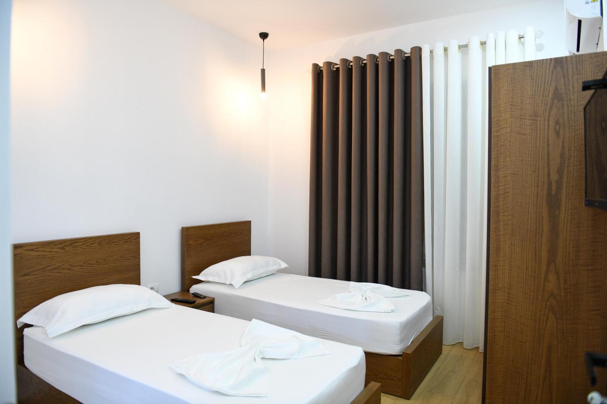 Guest House Cela City Centre Berat Buitenkant foto