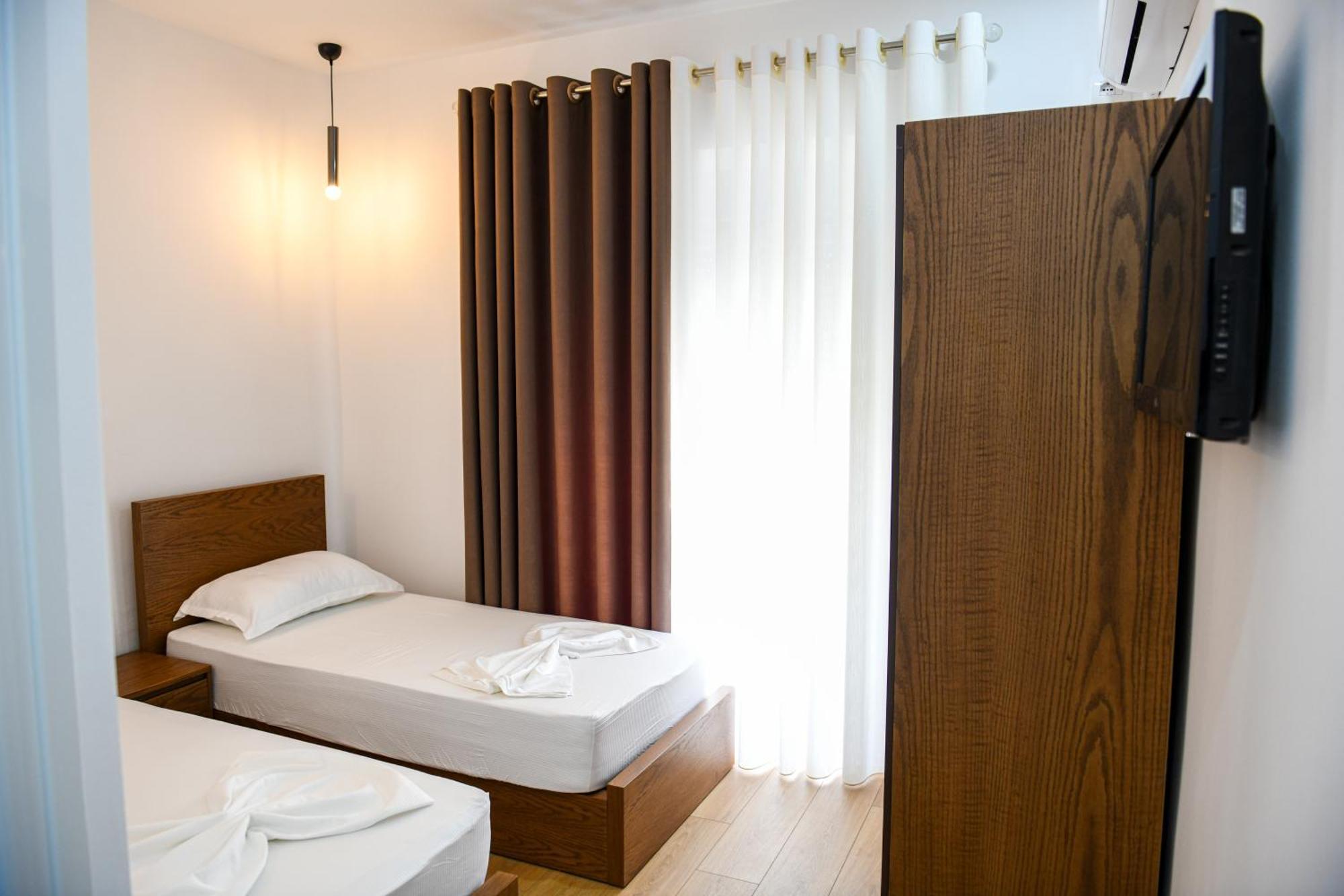 Guest House Cela City Centre Berat Buitenkant foto