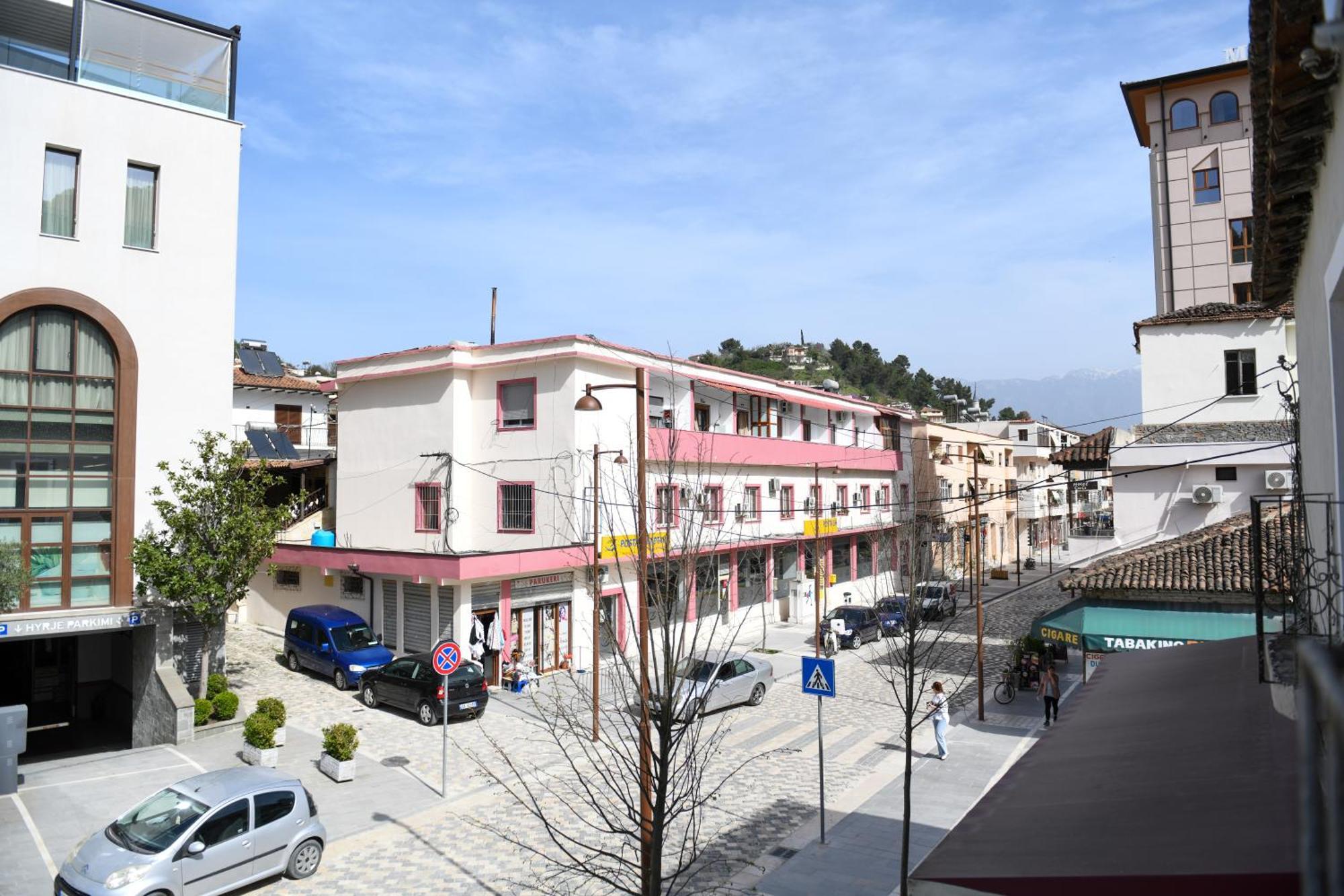 Guest House Cela City Centre Berat Buitenkant foto